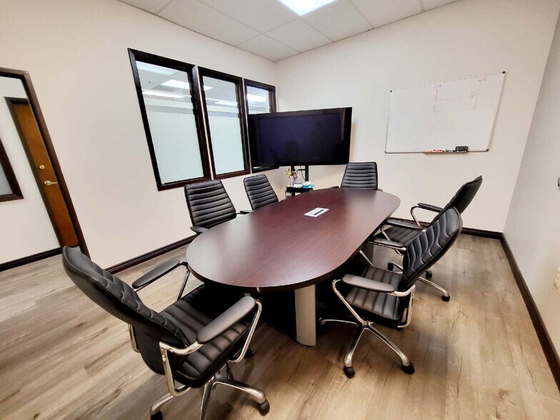 More Photos Of 4827 Laguna Park Dr, Elk Grove Office For Sale