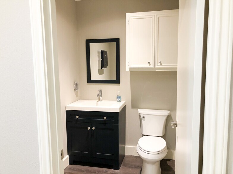 More Photos Of 9410 Anderson Mill Rd, Austin Loft Creative Space For Sale