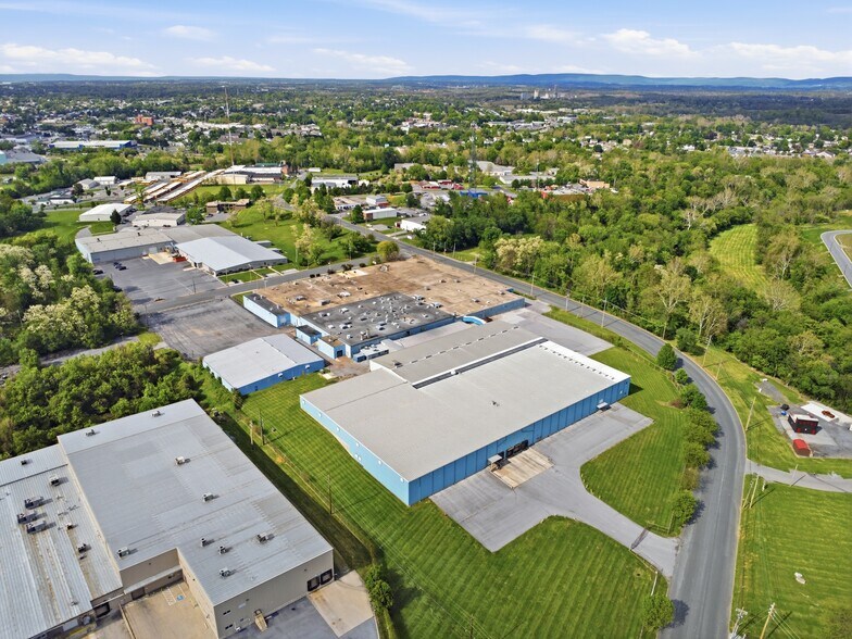Primary Photo Of 857 Willow Cir, Hagerstown Manufacturing For Lease