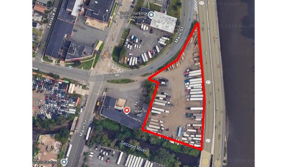 More Photos Of 14-40 Main St, Belleville Land For Lease