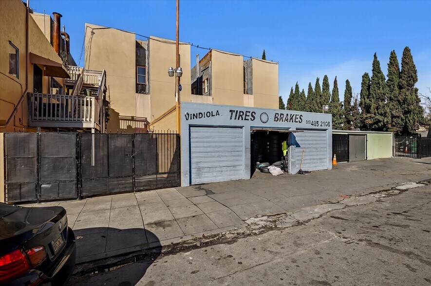 More Photos Of 1407 Miller Ave, Oakland Storefront Retail Residential For Sale