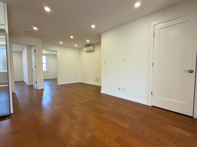 More Photos Of 189 Saint Marys Ave, Staten Island Apartments For Sale