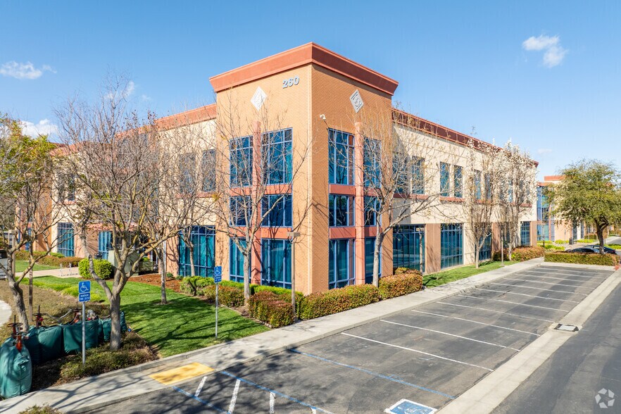 More Photos Of 260 Cousteau Pl, Davis Medical For Lease