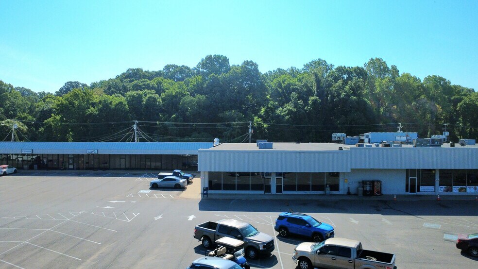 More Photos Of 286 S Washington Ave, Ripley Unknown For Lease