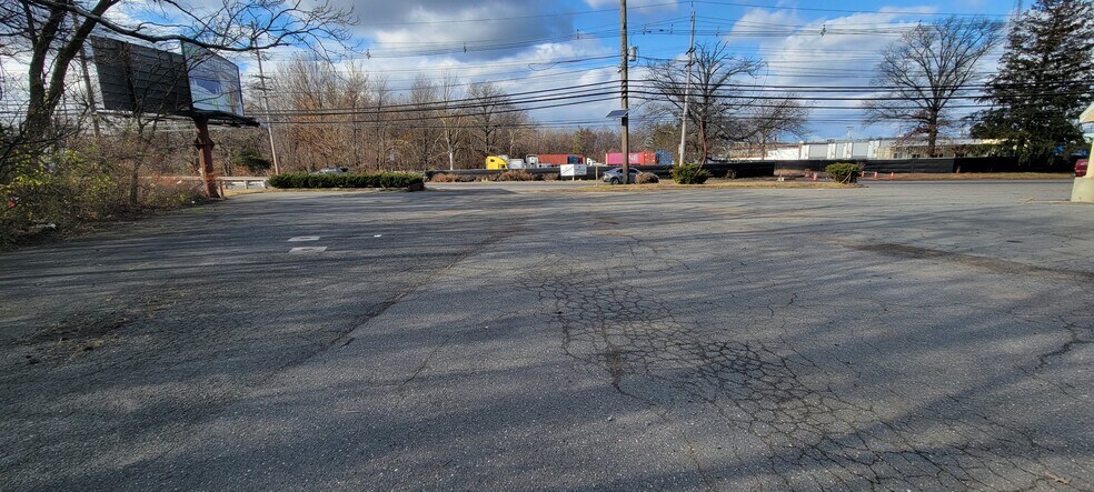 More Photos Of 610 Jersey Ave, New Brunswick Freestanding For Lease