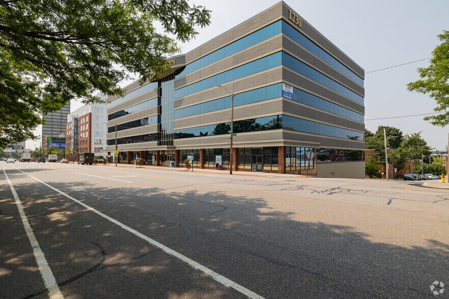 More Photos Of 1230 Elm St, Manchester Apartments For Lease