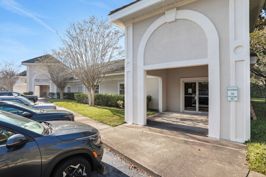 More Photos Of 1540 Business Center Dr, Orange Park Office For Lease