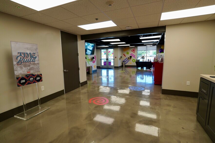 More Photos Of 1278 N Loop 1604 E, San Antonio Loft Creative Space For Lease