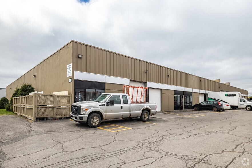 More Photos Of 1580-1590 Liverpool Ct, Ottawa Warehouse For Lease