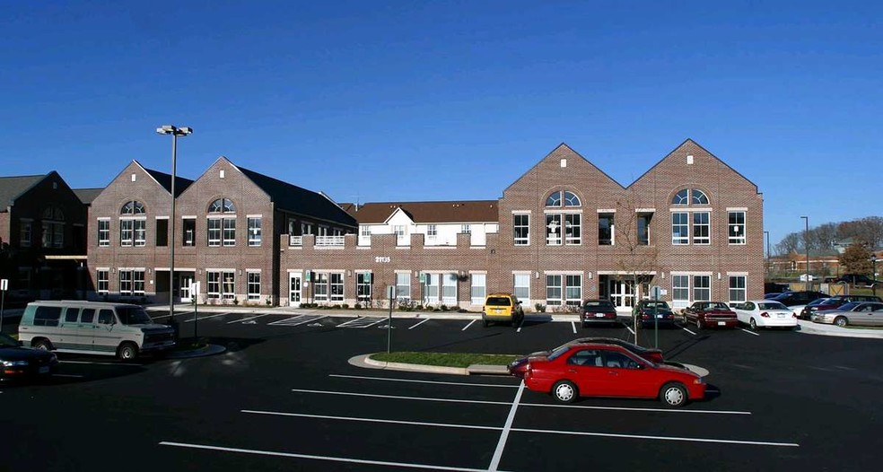 More Photos Of 21135 Whitfield Pl, Sterling Medical For Lease