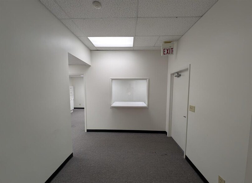 More Photos Of 7501 N University St, Peoria General Retail For Lease