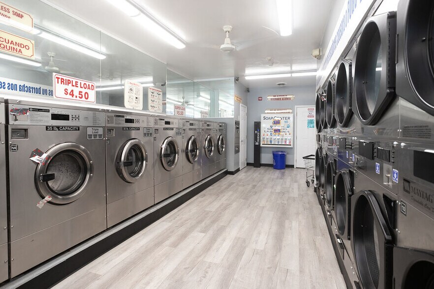 More Photos Of 121 S Pavilion Ave, Riverside Storefront Retail Residential For Sale