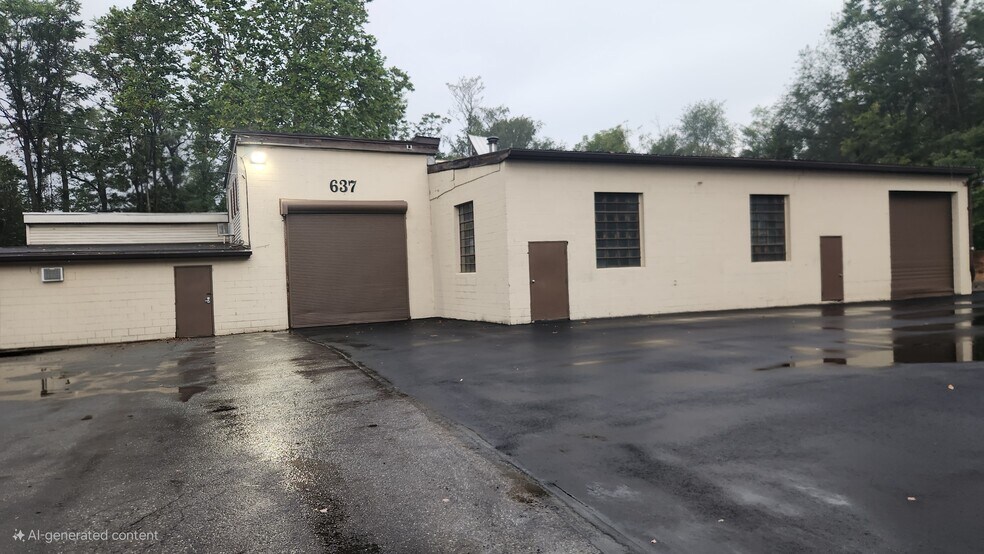 More Photos Of 637 Hempfield Hill Rd, Columbia Warehouse For Lease