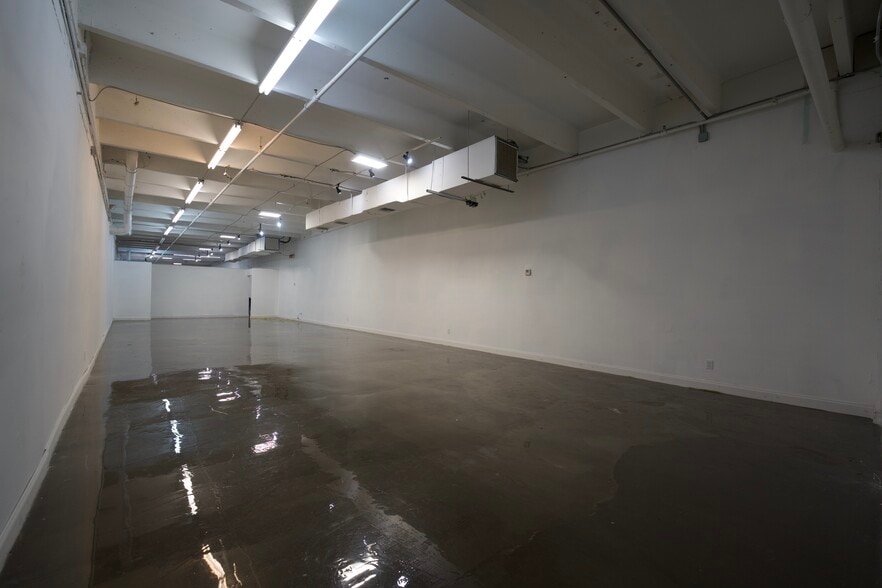 More Photos Of 2401 NW 5th Ave, Miami Storefront For Lease