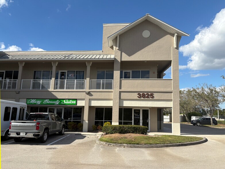 More Photos Of 3825 Beck Blvd, Naples Office For Sale