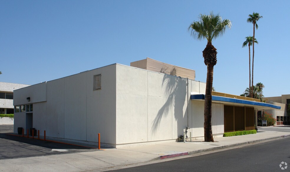 More Photos Of 707-745 N Palm Canyon Dr, Palm Springs Restaurant For Lease