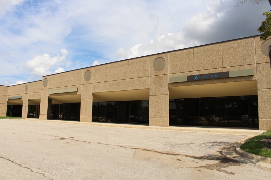 More Photos Of 14631-14651 W 95th St, Lenexa Unknown For Lease