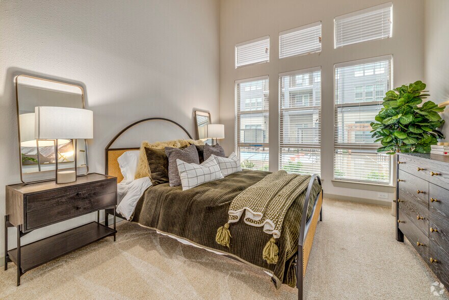 More Photos Of 2219 E 11th St, Tulsa Apartments For Lease