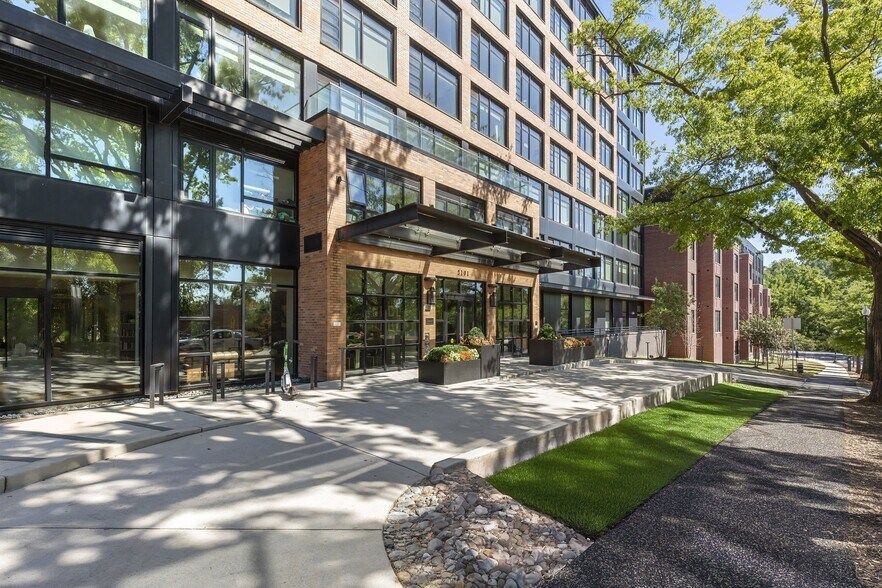 More Photos Of 2101 Wisconsin Ave NW, Washington Apartments For Lease