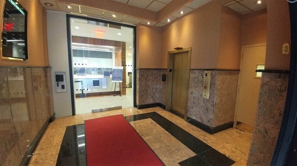 More Photos Of 53 N Park Ave, Rockville Centre Office For Lease