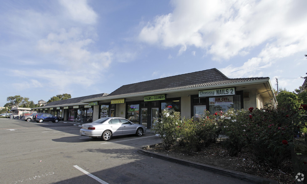 Primary Photo Of 10158-10162 San Pablo Ave, El Cerrito General Retail For Lease