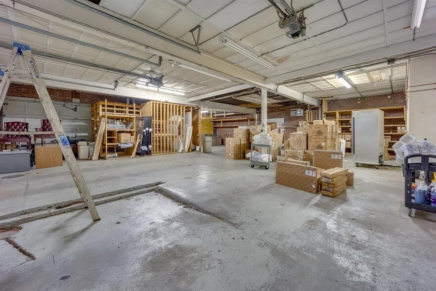 More Photos Of 2014 S Calhoun St, Fort Wayne Manufacturing For Sale