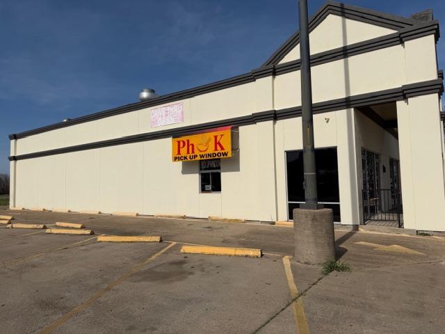 More Photos Of 5145 Avenue H, Rosenberg Restaurant For Lease
