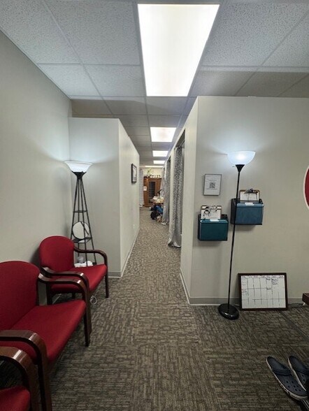 More Photos Of 7341 Office Park Pl, Melbourne Office Residential For Lease