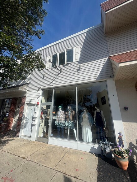 More Photos Of 707 West Ave, Jenkintown Storefront Retail Residential For Lease