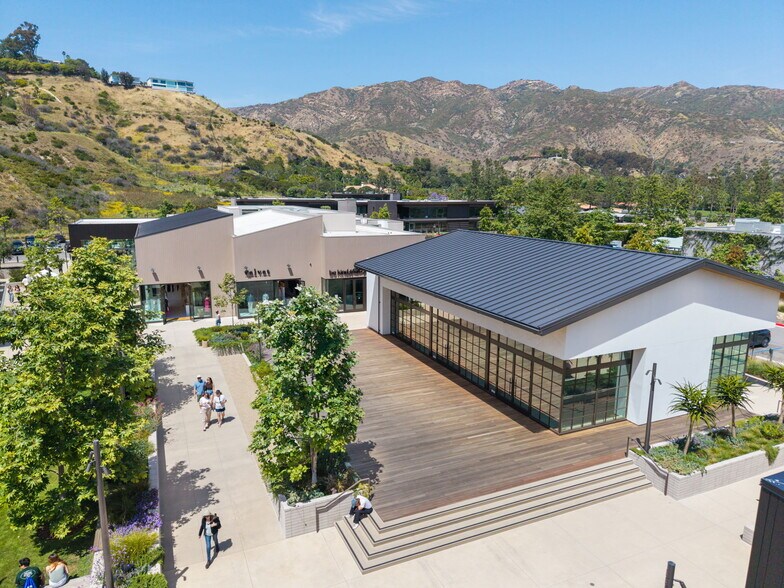 More Photos Of 23465 Civic Center Way, Malibu Unknown For Lease