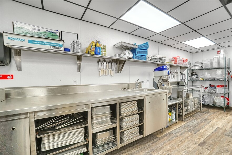 More Photos Of 23894 S Frontage Rd, Weatherford Bar For Sale