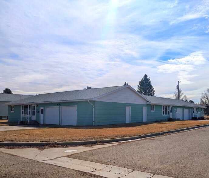 More Photos Of 702 S 3rd St E, Malta Multifamily For Sale