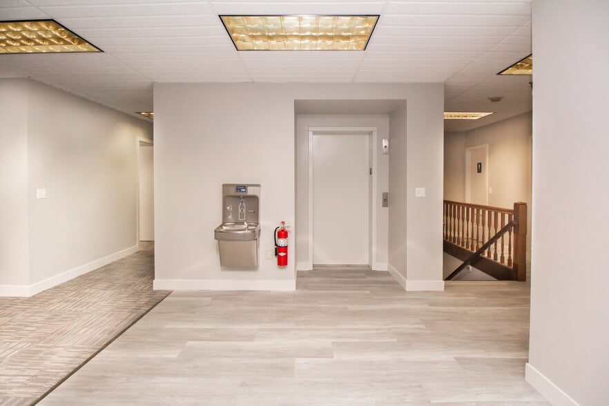 More Photos Of 8 Norwich St, Worcester Office For Lease