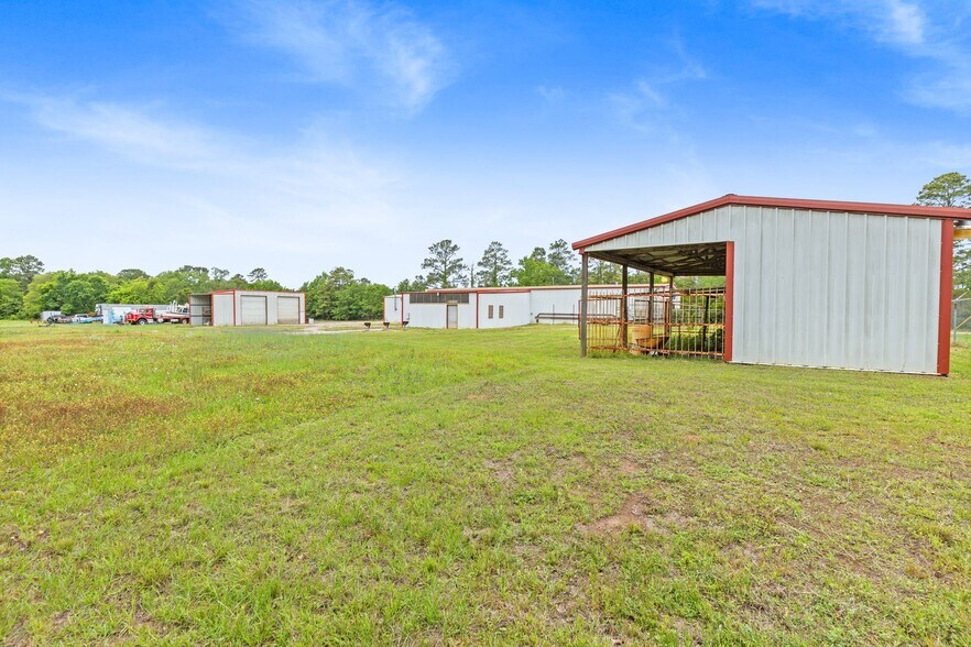 More Photos Of 516 FM 3083 Rd, Conroe Industrial For Lease