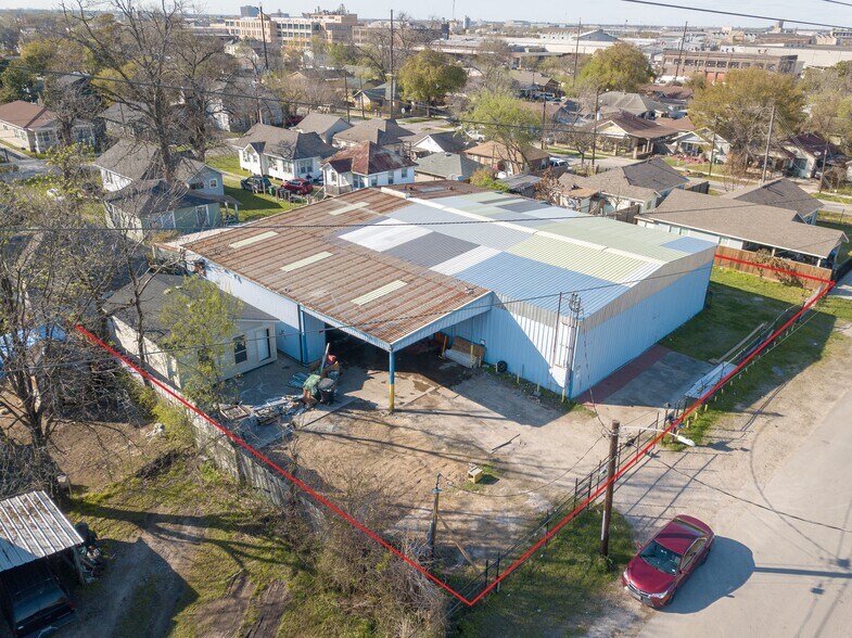 More Photos Of 119 Oldham St, Houston Warehouse For Sale