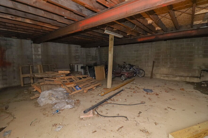 More Photos Of 704 California Ave, Rochester Industrial For Sale