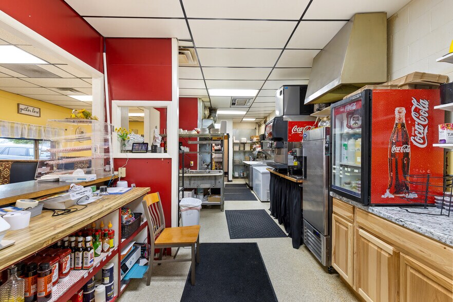 More Photos Of 24 Main st, Three Forks General Retail For Sale