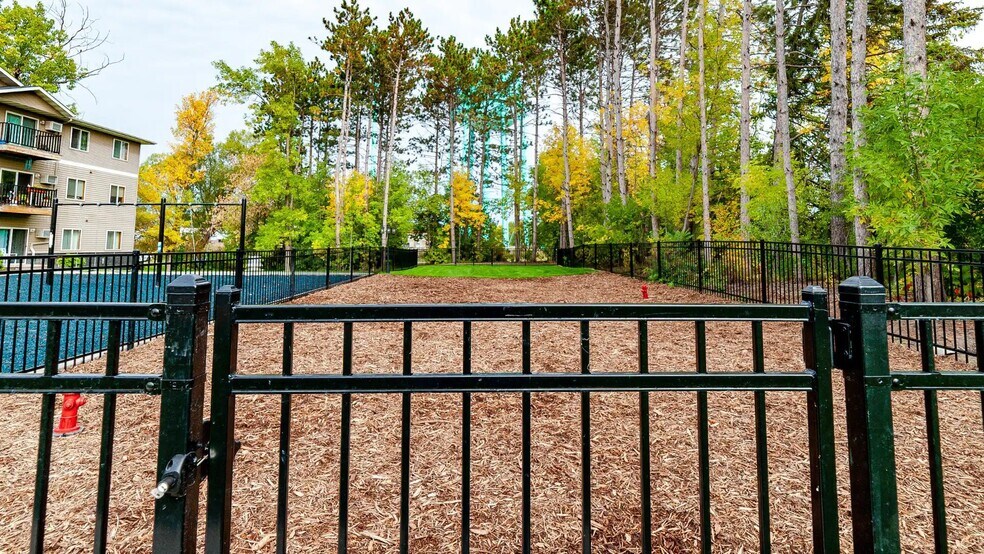 More Photos Of 1081 SW Fourth St, Forest Lake Apartments For Lease