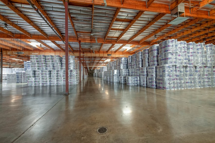 More Photos Of 1100 Marauder St, Chico Distribution For Lease