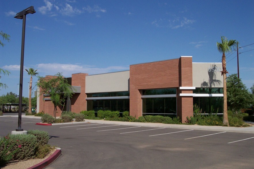 More Photos Of 5500 W Chandler Blvd, Chandler Office For Sale
