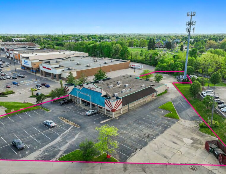 More Photos Of 7567 Mall Rd, Florence Freestanding For Lease