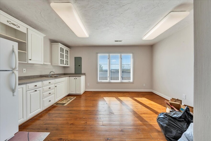 More Photos Of 13105 Booker T Washington Hwy, Hardy Freestanding For Lease