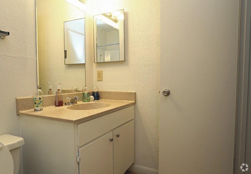 More Photos Of 22715 Imperial Valley Dr, Houston Apartments For Sale