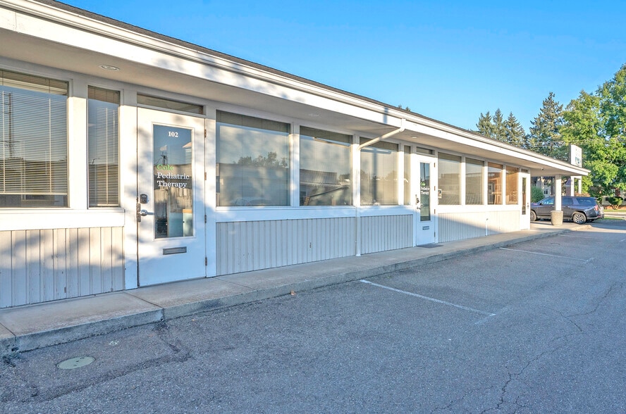 More Photos Of 9124 Gravelly Lake Dr SW, Lakewood Office For Sale