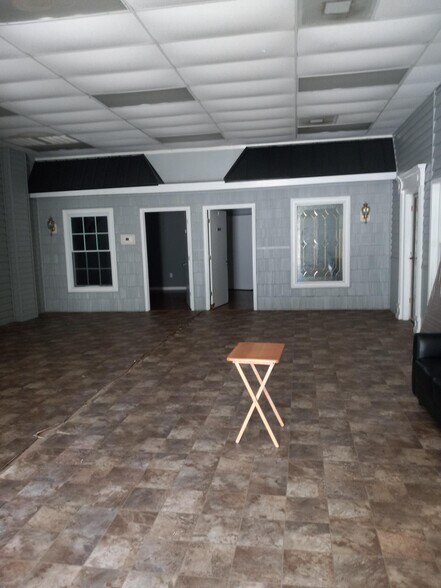 More Photos Of 5765 Miller Ct, Columbus Warehouse For Lease