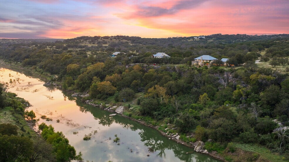 More Photos Of 5229 Hupedo Ranch Rd, Spicewood Specialty For Sale