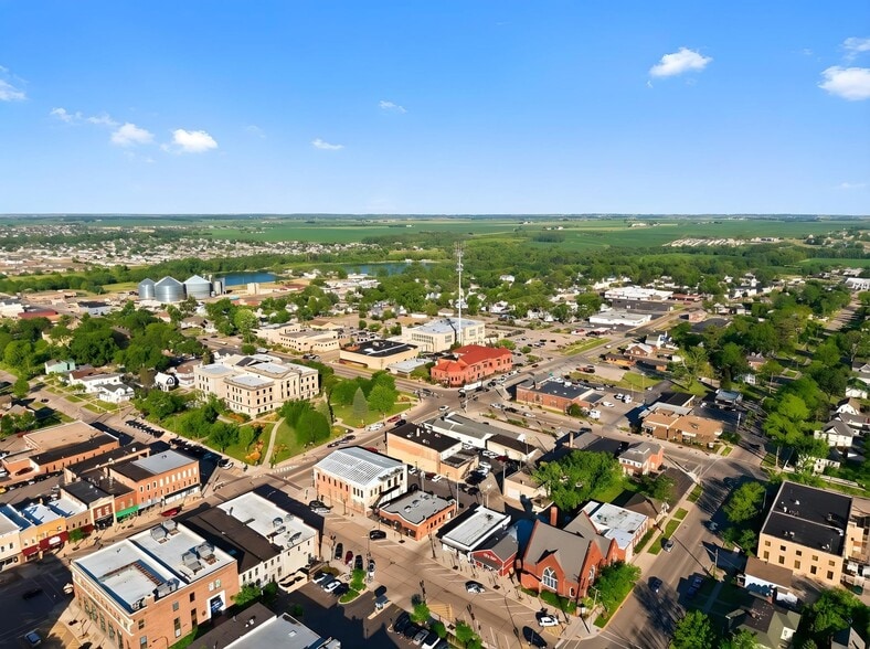 More Photos Of 134 W State St, Sycamore Office Residential For Sale