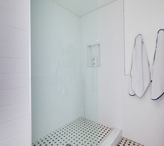 More Photos Of 8571-8575 Washington Blvd, Los Angeles Freestanding For Lease