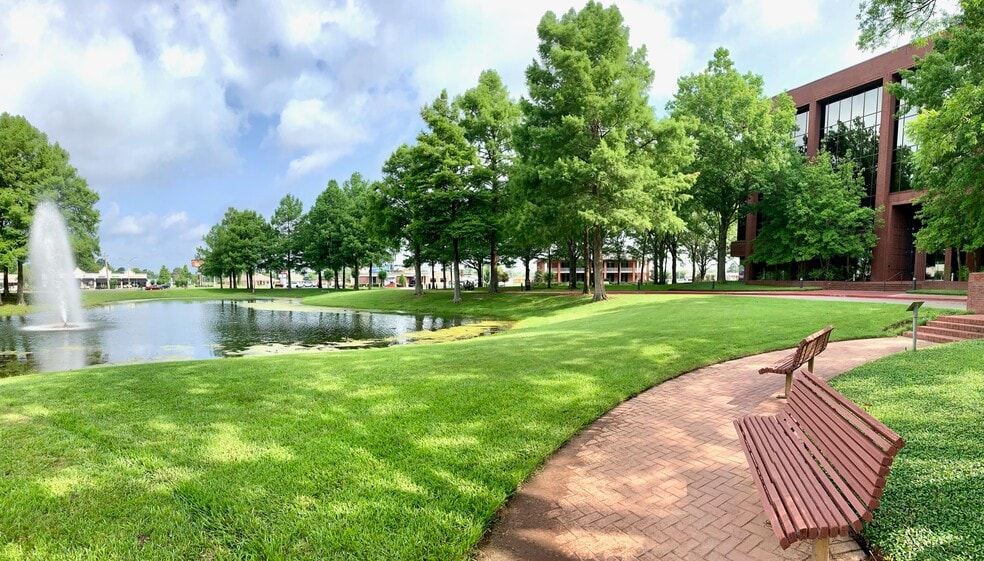 More Photos Of 6425 Youree Dr, Shreveport Office For Lease