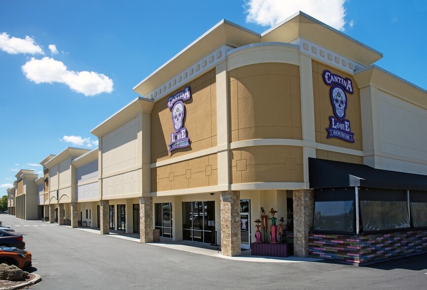 More Photos Of 2200 W International Speedway Blvd, Daytona Beach Unknown For Lease